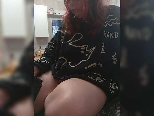 Aizury live cam on BongaCams
