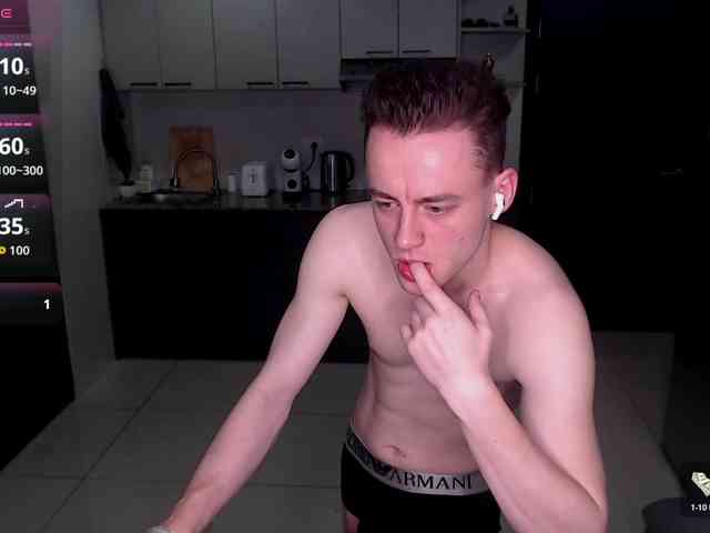 vch69- Sex Cam Show