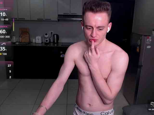 vch69- Sex Cam Show