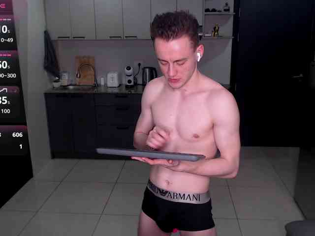vch69- Sex Cam Show
