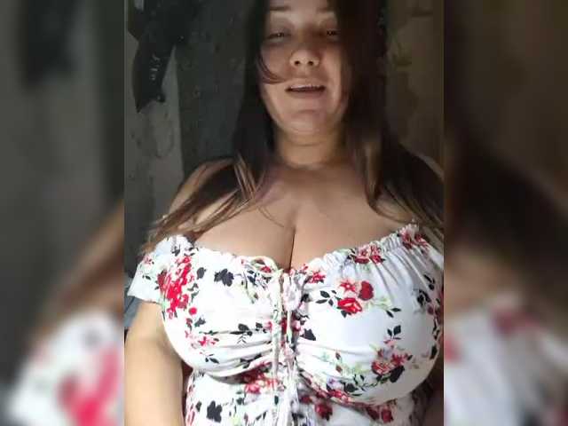 JoyLolka live cam on BongaCams