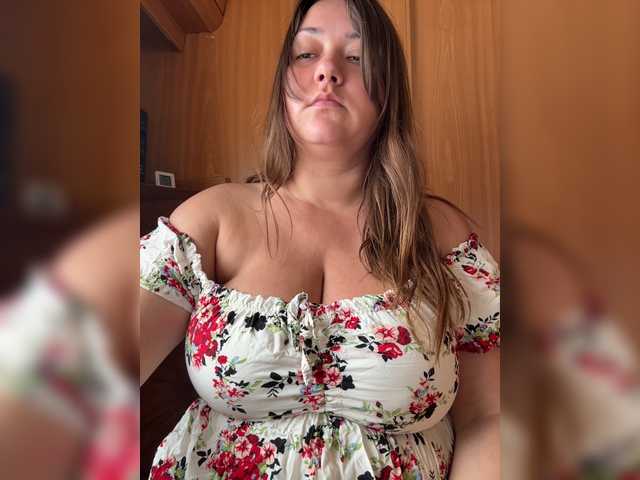 JoyLolka live cam on BongaCams