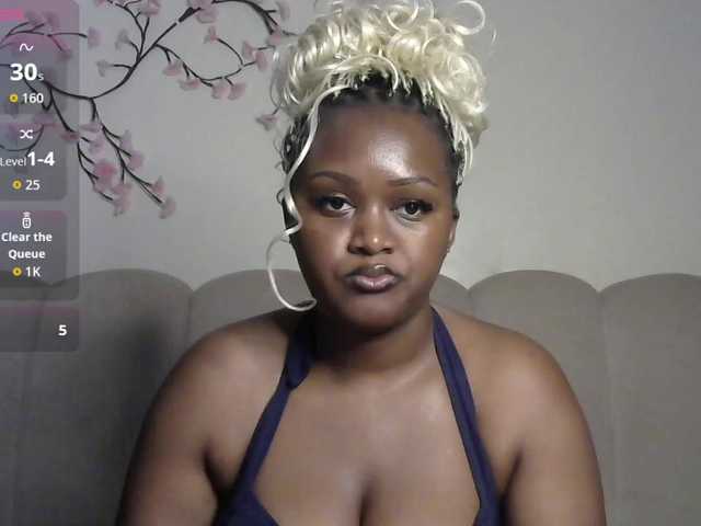 miss-caramel live cam on BongaCams