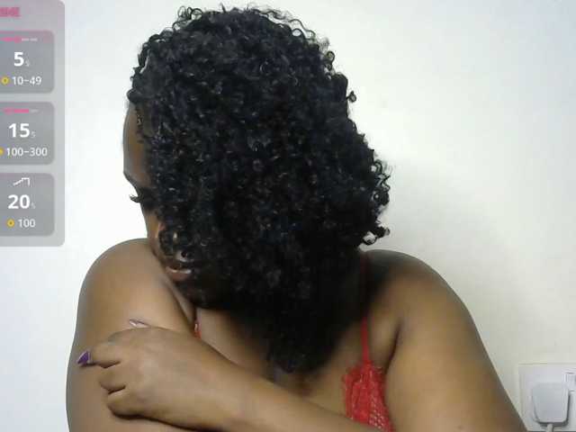 miss-caramel, live now on BongaCams