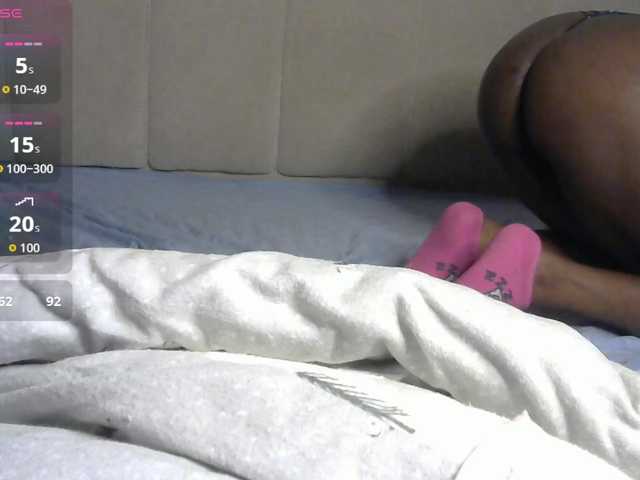 miss-caramel live cam on BongaCams