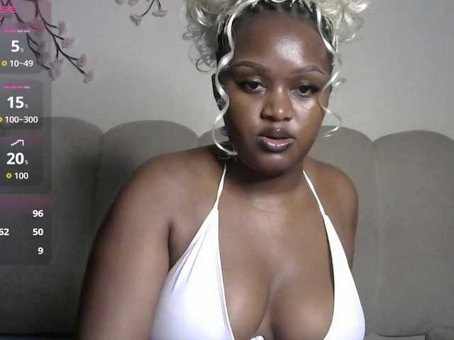 miss-caramel live cam on BongaCams