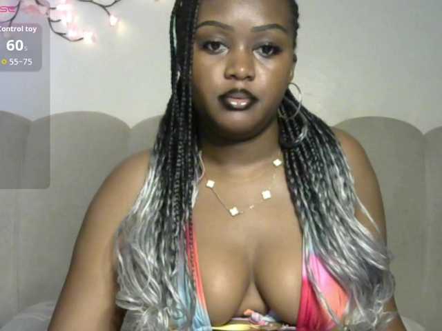 miss-caramel's BongaCams show and profile