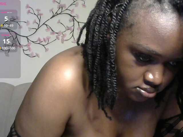 miss-caramel live cam on BongaCams