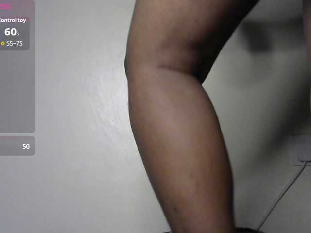 miss-caramel live cam on BongaCams