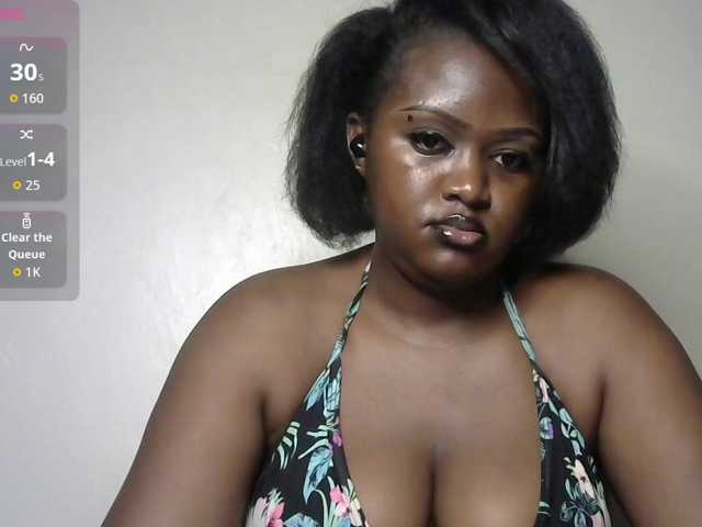 miss-caramel live cam on BongaCams