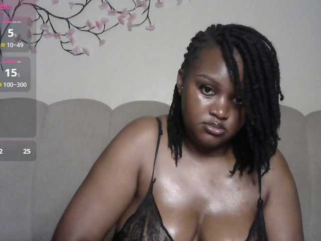 miss-caramel Live Cam on BongaCams