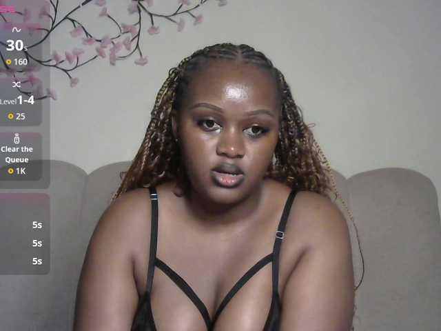 miss-caramel live cam on BongaCams
