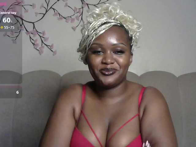 miss-caramel live cam on BongaCams