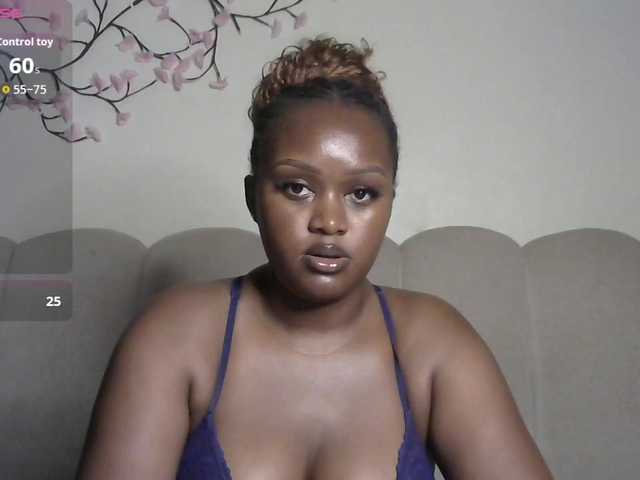 miss-caramel live cam on BongaCams