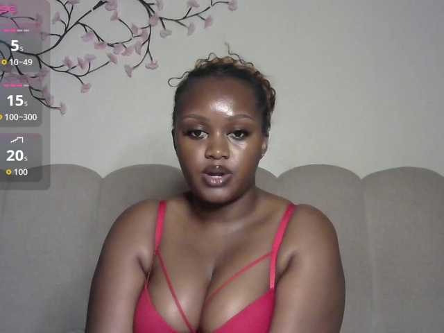 miss-caramel live cam on BongaCams