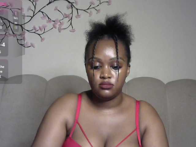 le modèle miss-caramel est en webcam porno dans un show sur le site bongacams, il possède les tags suivants: Ebony,Brunette,Shaved