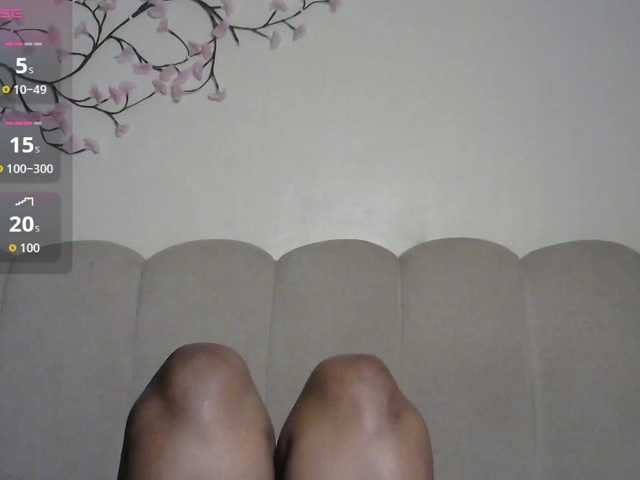 miss-caramel live cam on UnifiedCams
