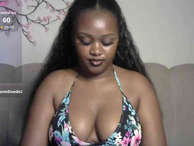 miss-caramel webcam