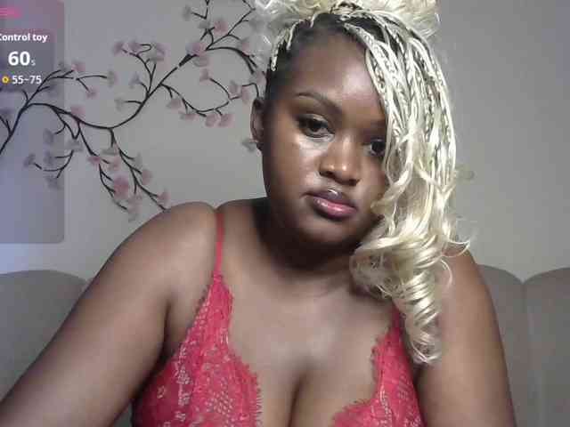 miss-caramel Live Webcam on BongaCams