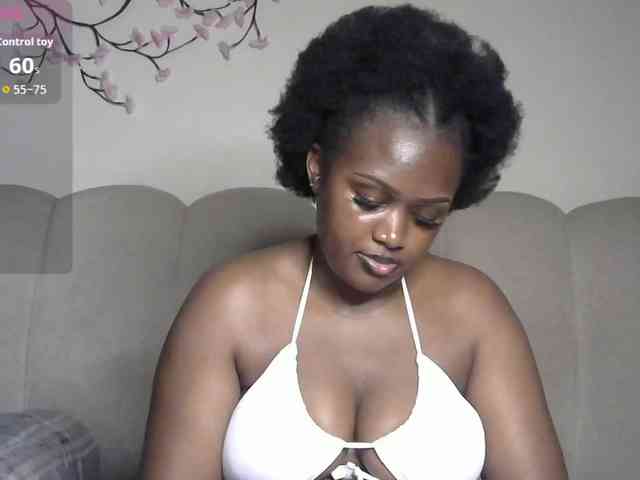 Model: miss-caramel