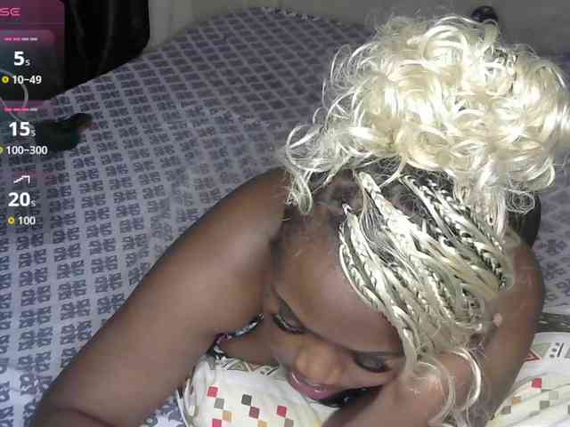 miss-caramel webcam