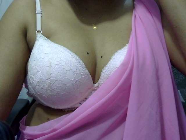Jerin25 live cam on BongaCams