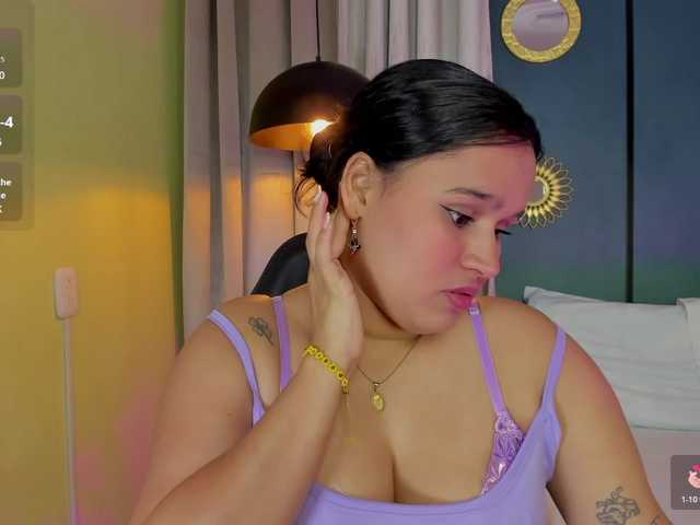 lia-sexx19's BongaCams show and profile