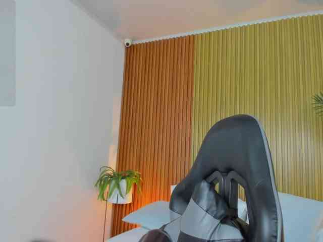 lia-sexx19 webcam