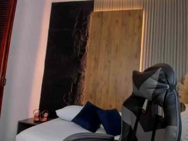 lia-sexx19 webcam