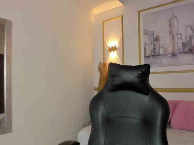 lia-sexx19 webcam