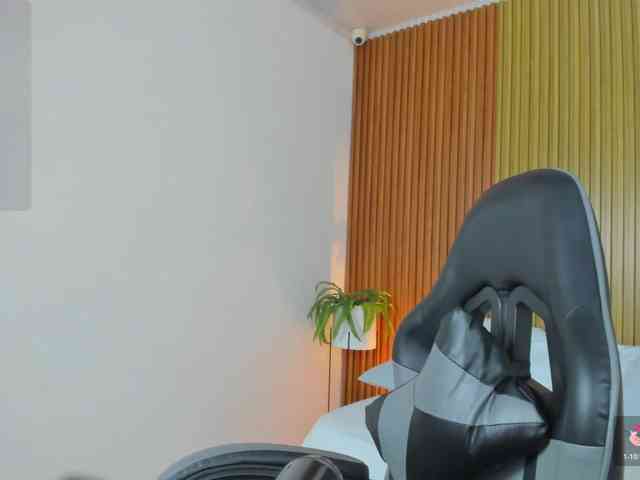 lia-sexx19 webcam