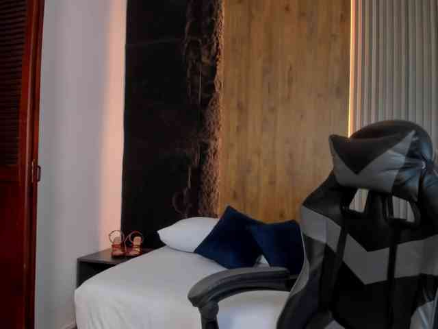 lia-sexx19 webcam