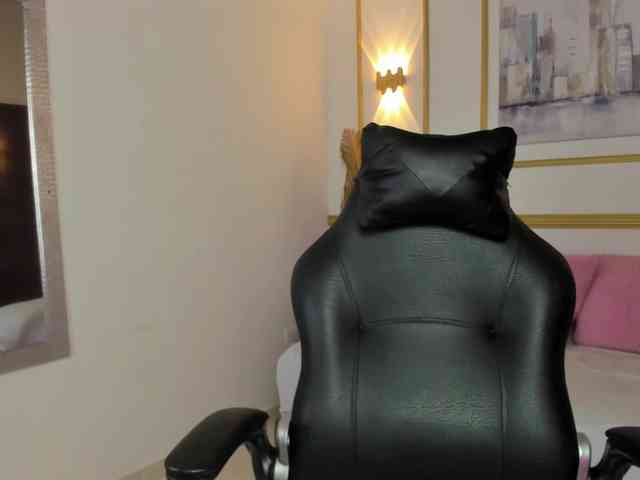 lia-sexx19 webcam