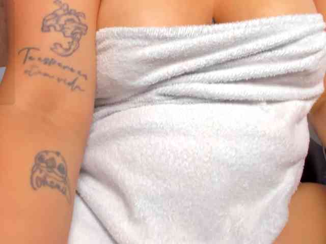 lia-sexx19 webcam