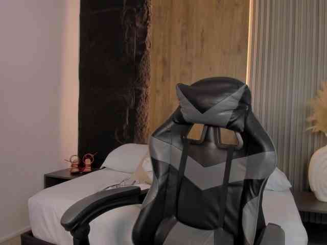 lia-sexx19 webcam