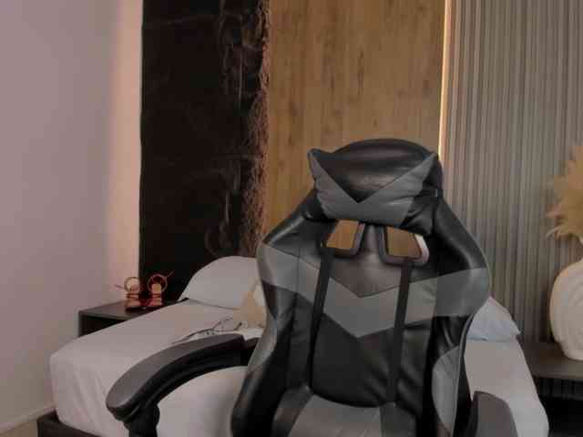lia-sexx19 webcam