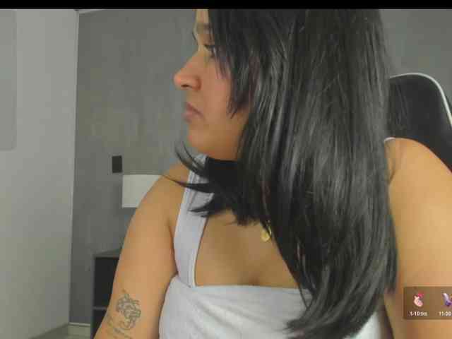 lia-sexx19