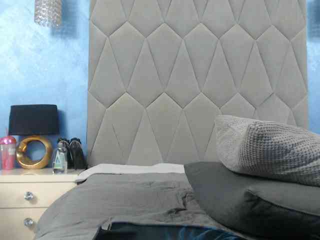 AretiAlisia webcam