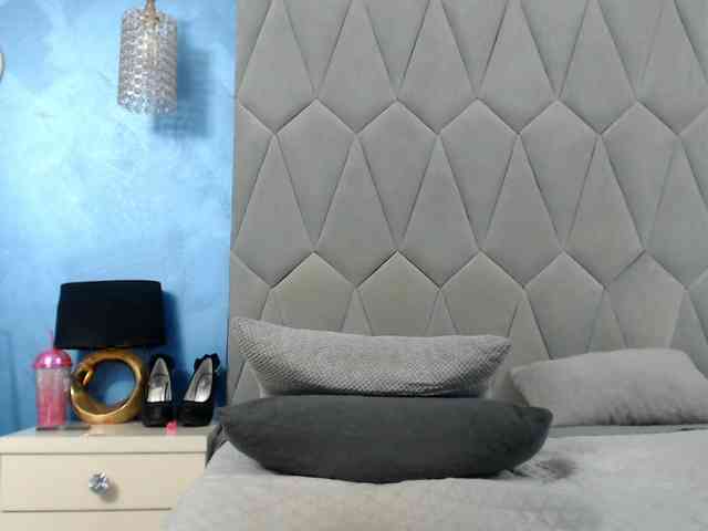 AretiAlisia webcam