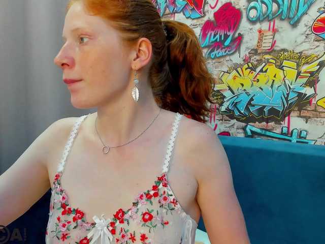 Sandra-Wi1son live cam on BongaCams