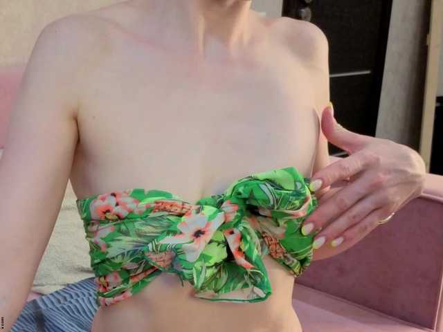 Sandra-Wi1son live cam on BongaCams