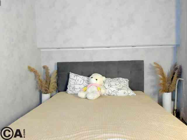 Sandra-Wi1son webcam