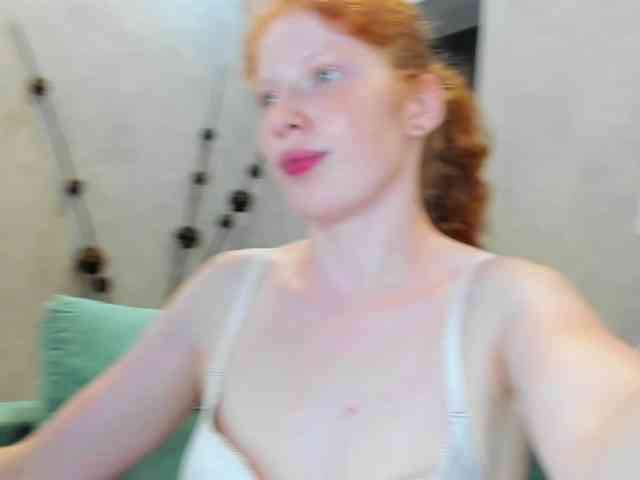 Sandra-Wi1son webcam