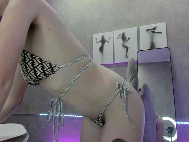 Sandra-Wi1son webcam