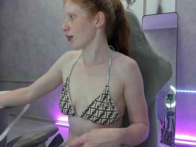 Sandra-Wi1son webcam