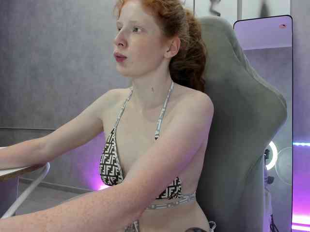 Sandra-Wi1son webcam