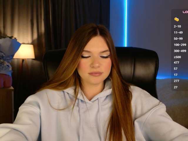 mirrra live cam on BongaCams