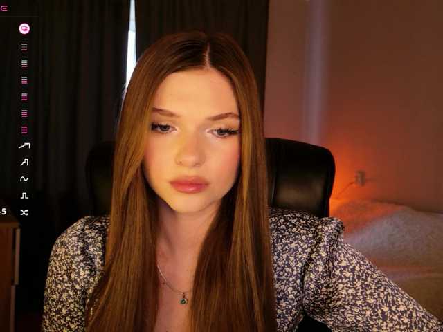 mirrrrra live cam on BongaCams