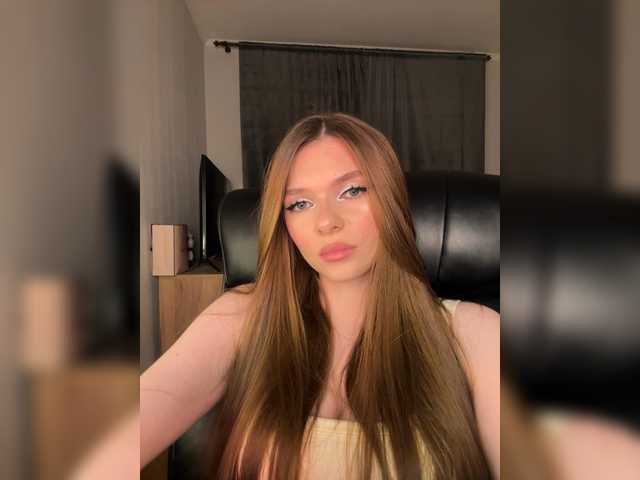 mirrra live webcam show