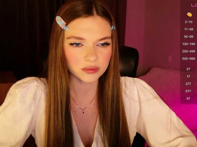 mirrrrra live cam on BongaCams